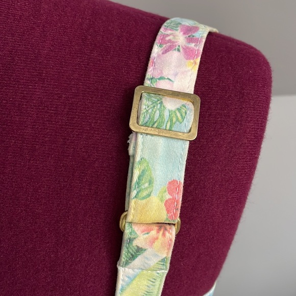 Tropical Crop Top - Picture 8 of 12